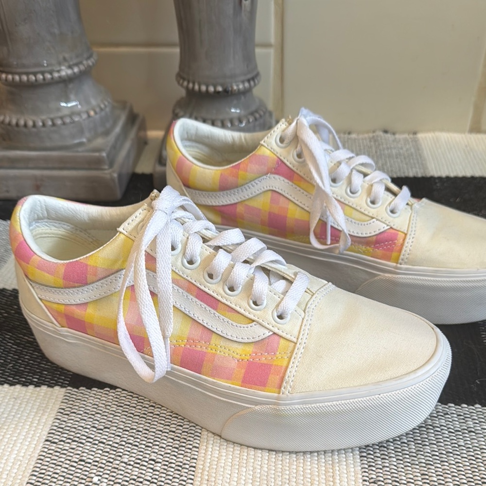 Vans Pink Checkerboard Platform Sneakers Sz 8.5